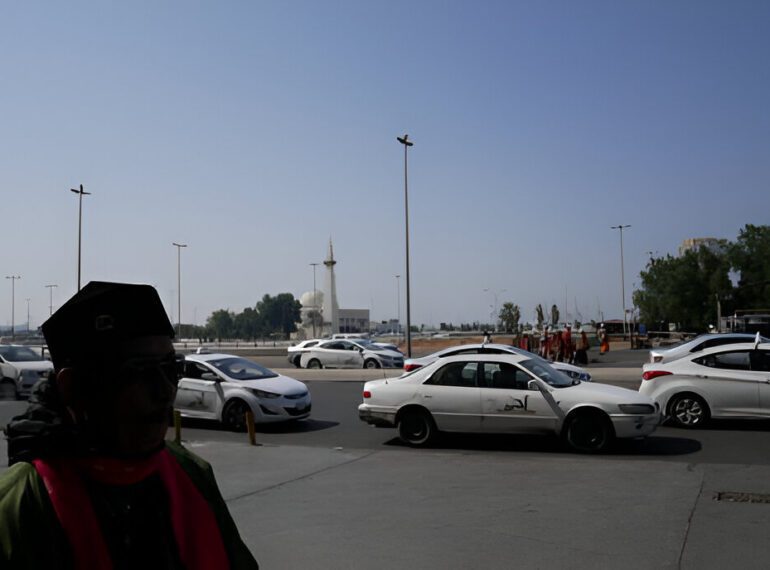 umrah taxi