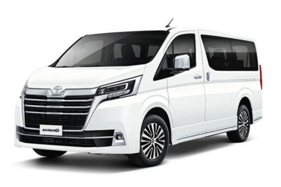 Toyota Hiace umrah taxi service in saudi arabia