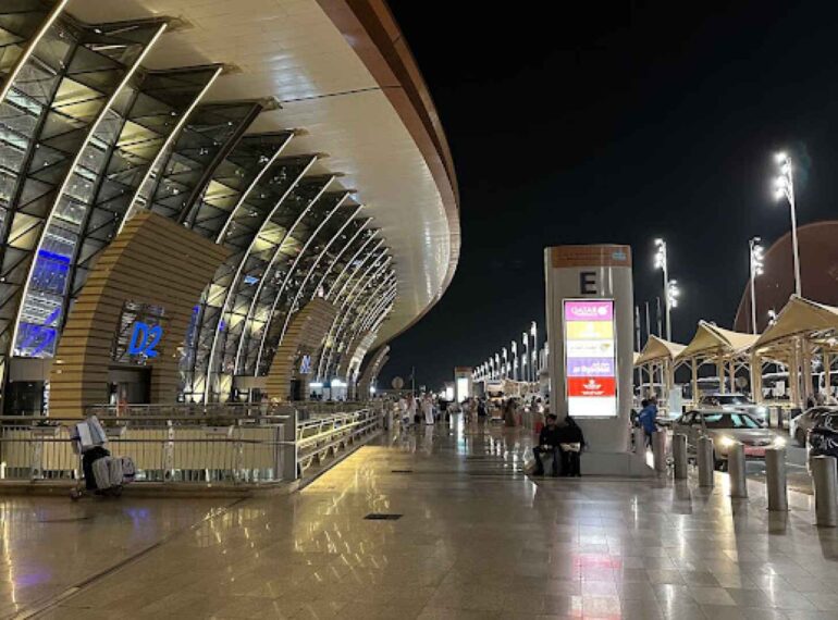 Jeddah Airport to Makkah Taxi