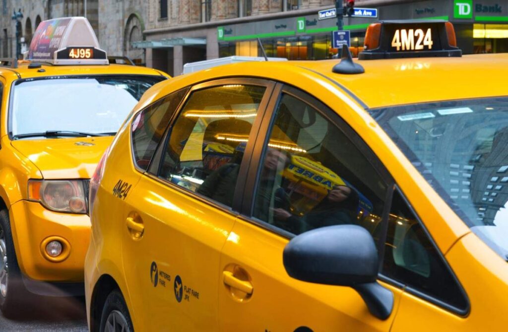 Jeddah Airport to Makkah Taxi Service